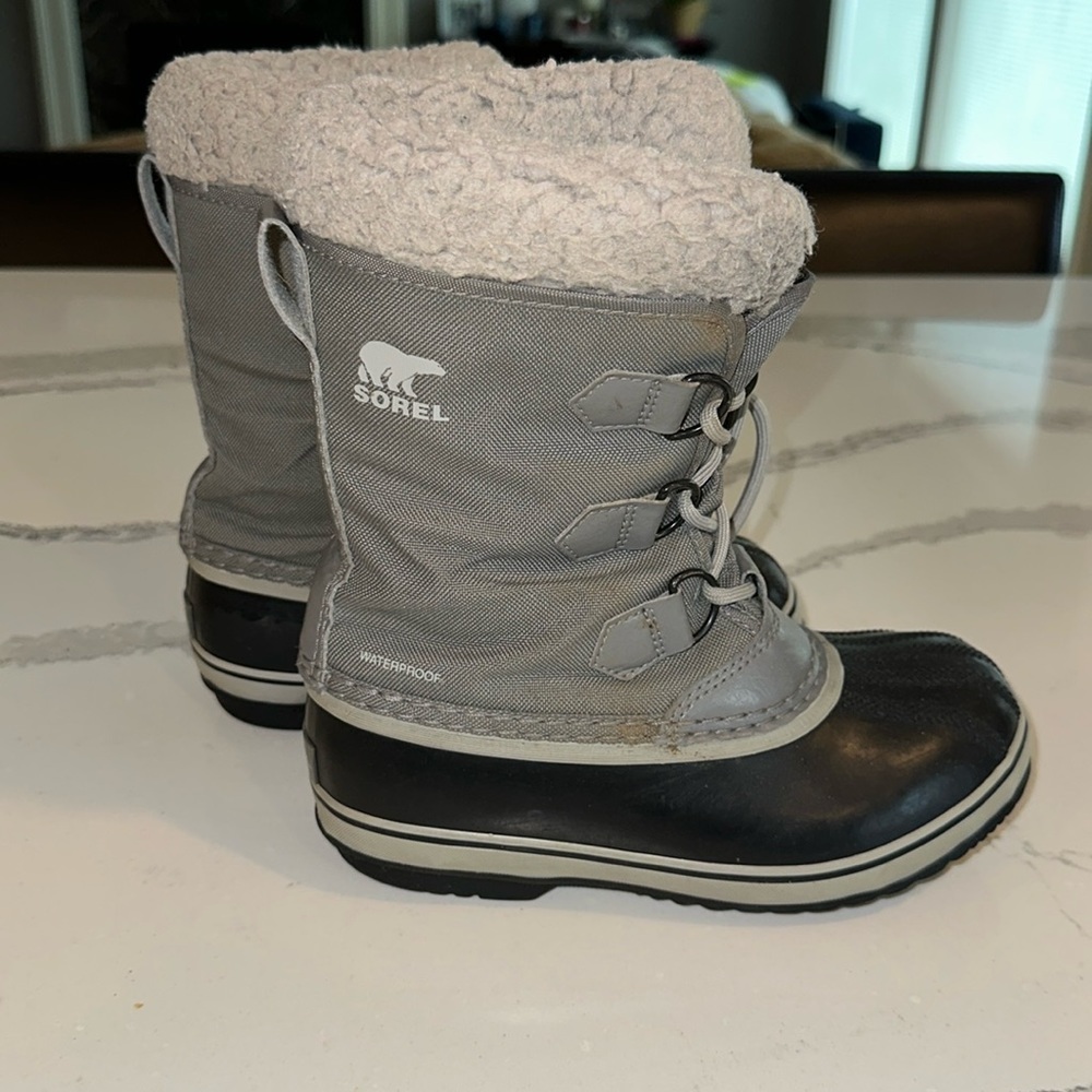 SOREL Kids Waterproof Wool Lined winter Boots -Size 2